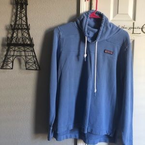 Women’s vineyard vines sweat shirt